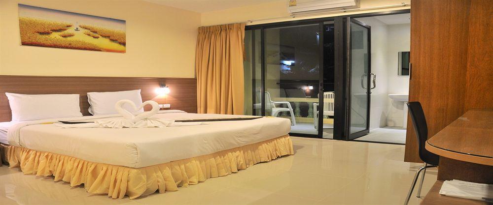 The Wave Hotel Patong Sha Phuket Exterior photo